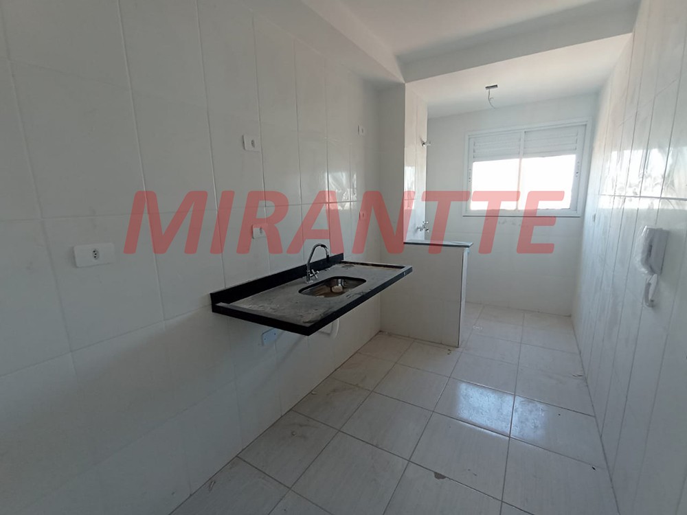 Apartamento de 56m² com 2 quartos em Vila Galvão