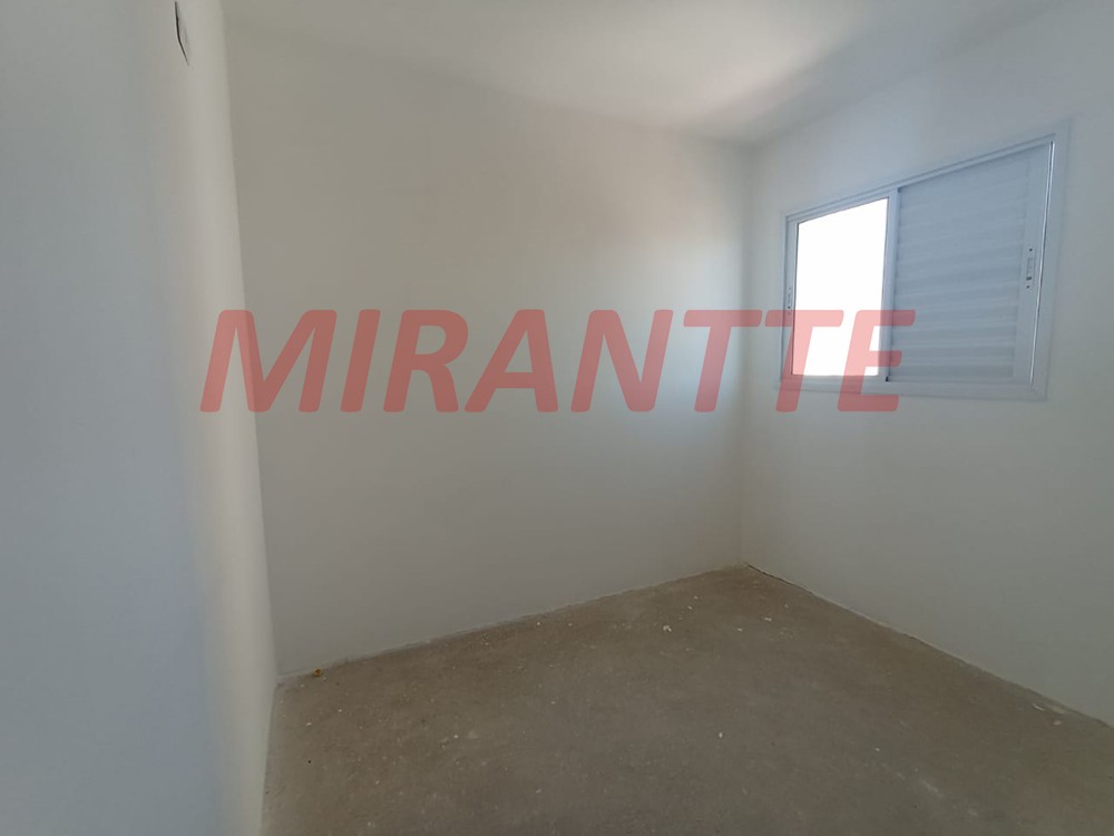 Apartamento de 56m² com 2 quartos em Vila Galvão