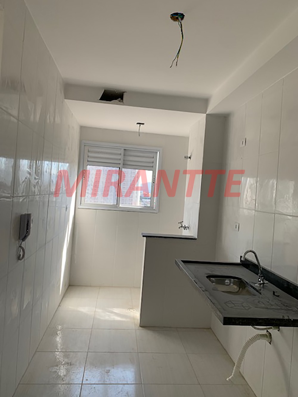 Apartamento de 56m² com 2 quartos em Vila Galvão