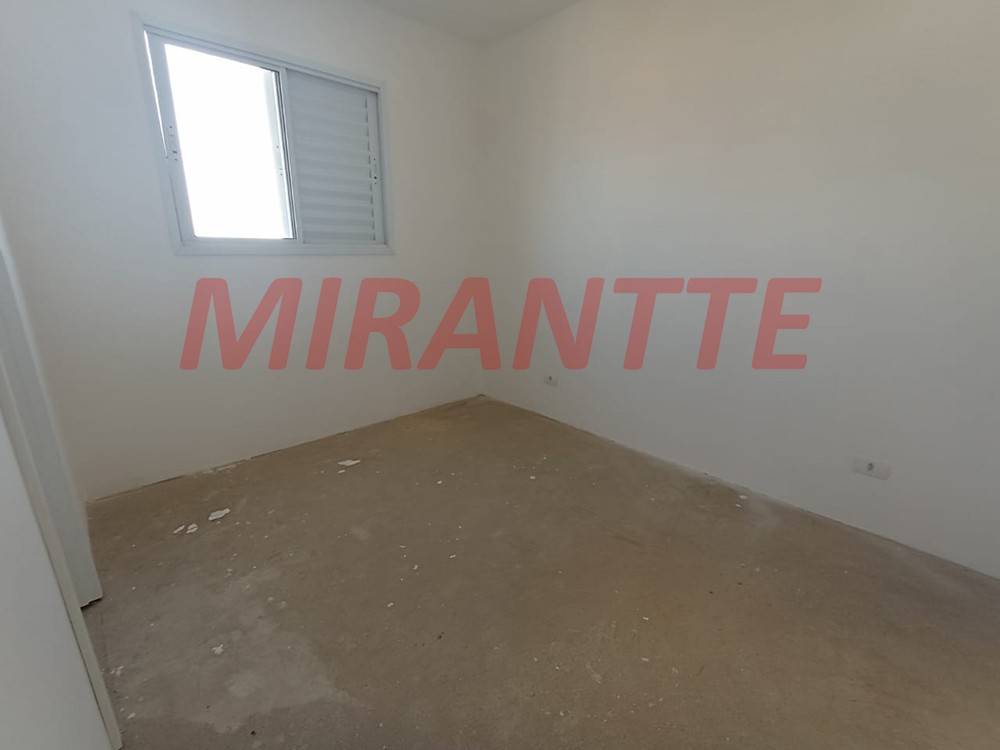 Apartamento de 56m² com 2 quartos em Vila Galvão