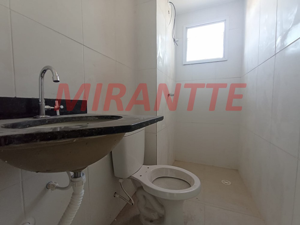 Apartamento de 56m² com 2 quartos em Vila Galvão