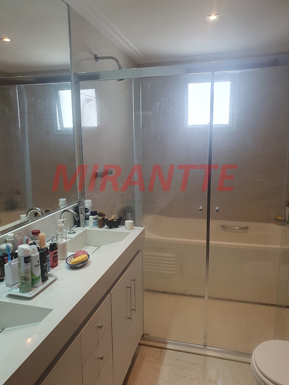 Apartamento de 201m² com 4 quartos em Jardim Fonte Do Morumbi