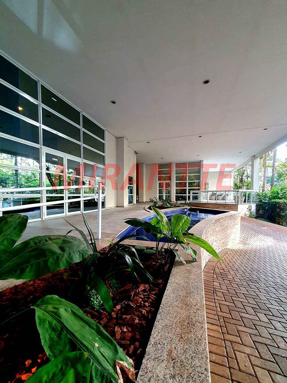 Apartamento de 201m² com 4 quartos em Jardim Fonte Do Morumbi
