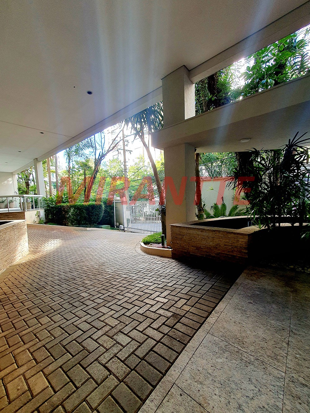 Apartamento de 201m² com 4 quartos em Jardim Fonte Do Morumbi