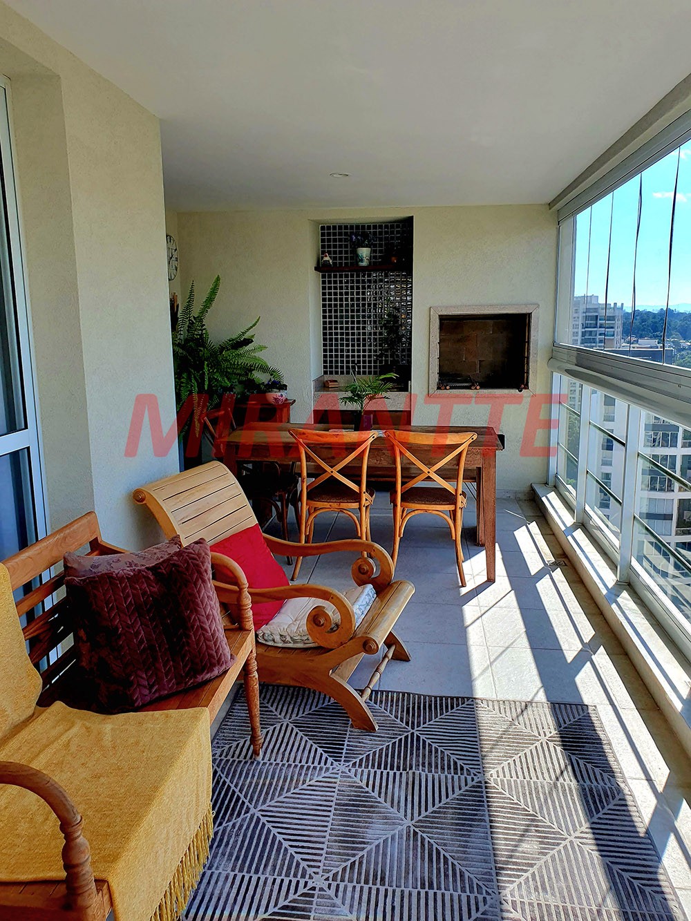 Apartamento de 201m² com 4 quartos em Jardim Fonte Do Morumbi