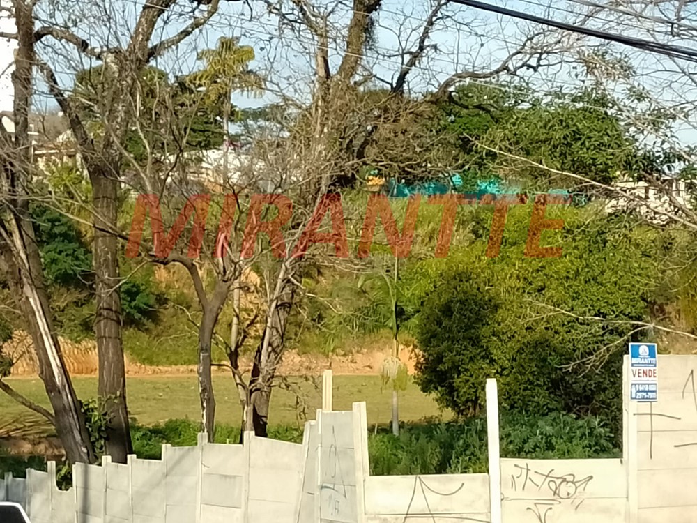 Terreno de 2170m² em Jardim Piratininga