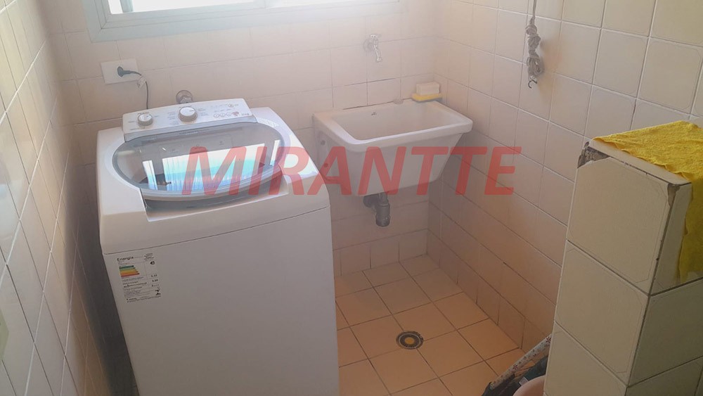 Apartamento com 3 quartos em Chora Menino