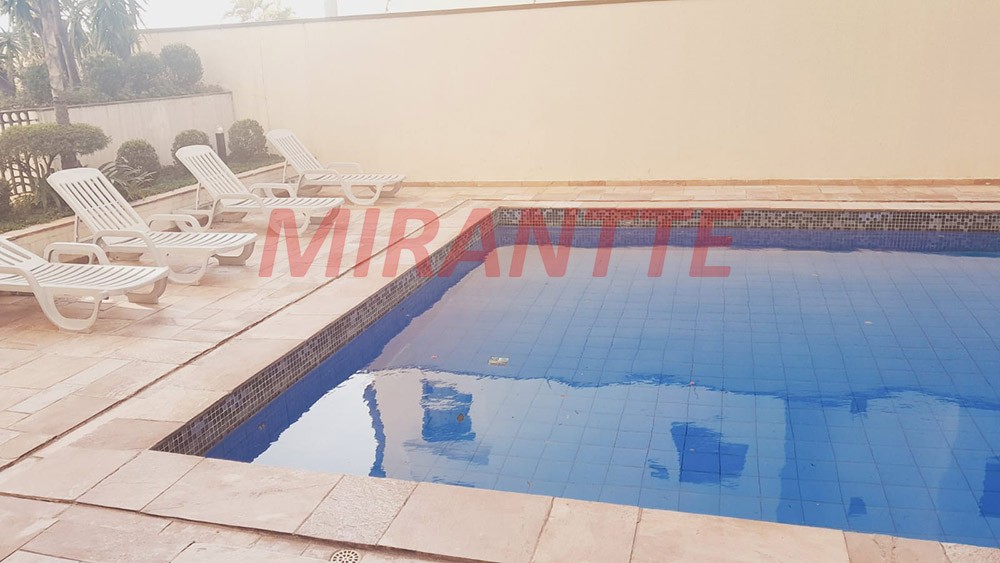 Apartamento com 3 quartos em Chora Menino