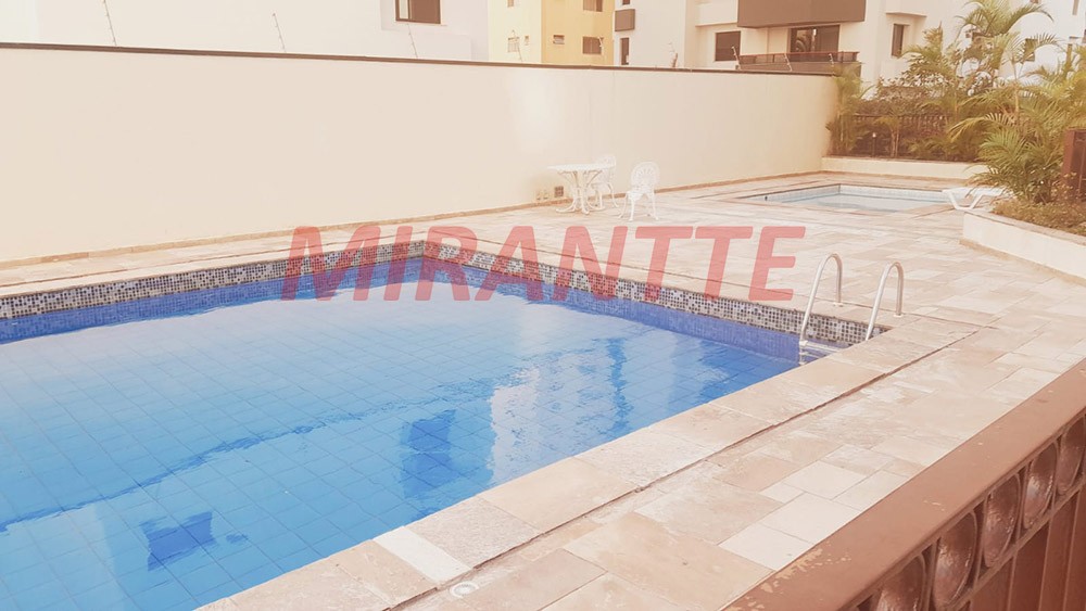 Apartamento com 3 quartos em Chora Menino
