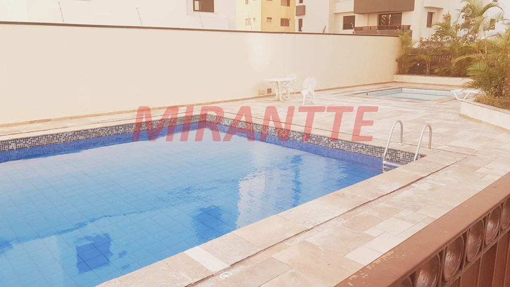 Apartamento com 3 quartos em Chora Menino