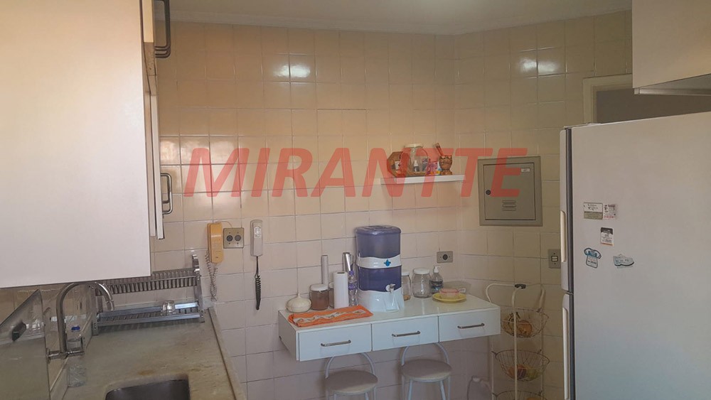 Apartamento com 3 quartos em Chora Menino