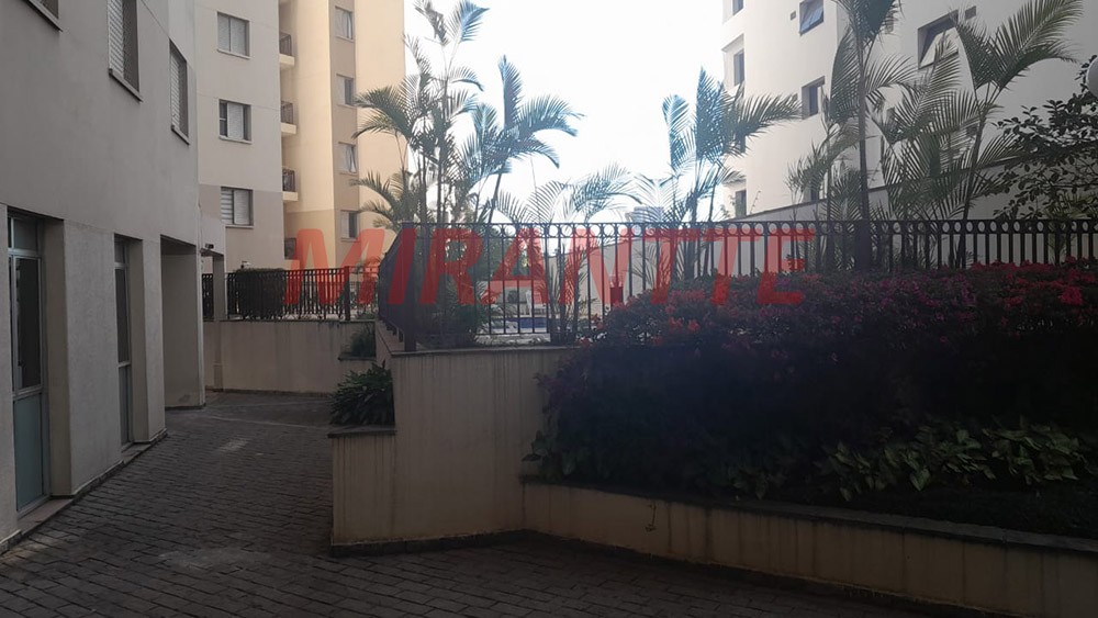 Apartamento com 3 quartos em Chora Menino
