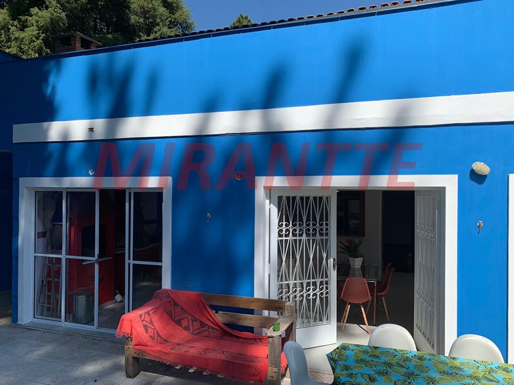 Sobrado de 215m² com 4 quartos em Serra Da Cantareira