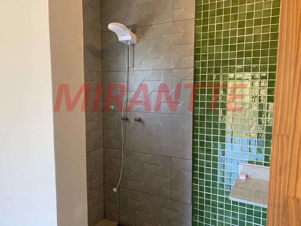 Sobrado de 215m² com 4 quartos em Serra Da Cantareira