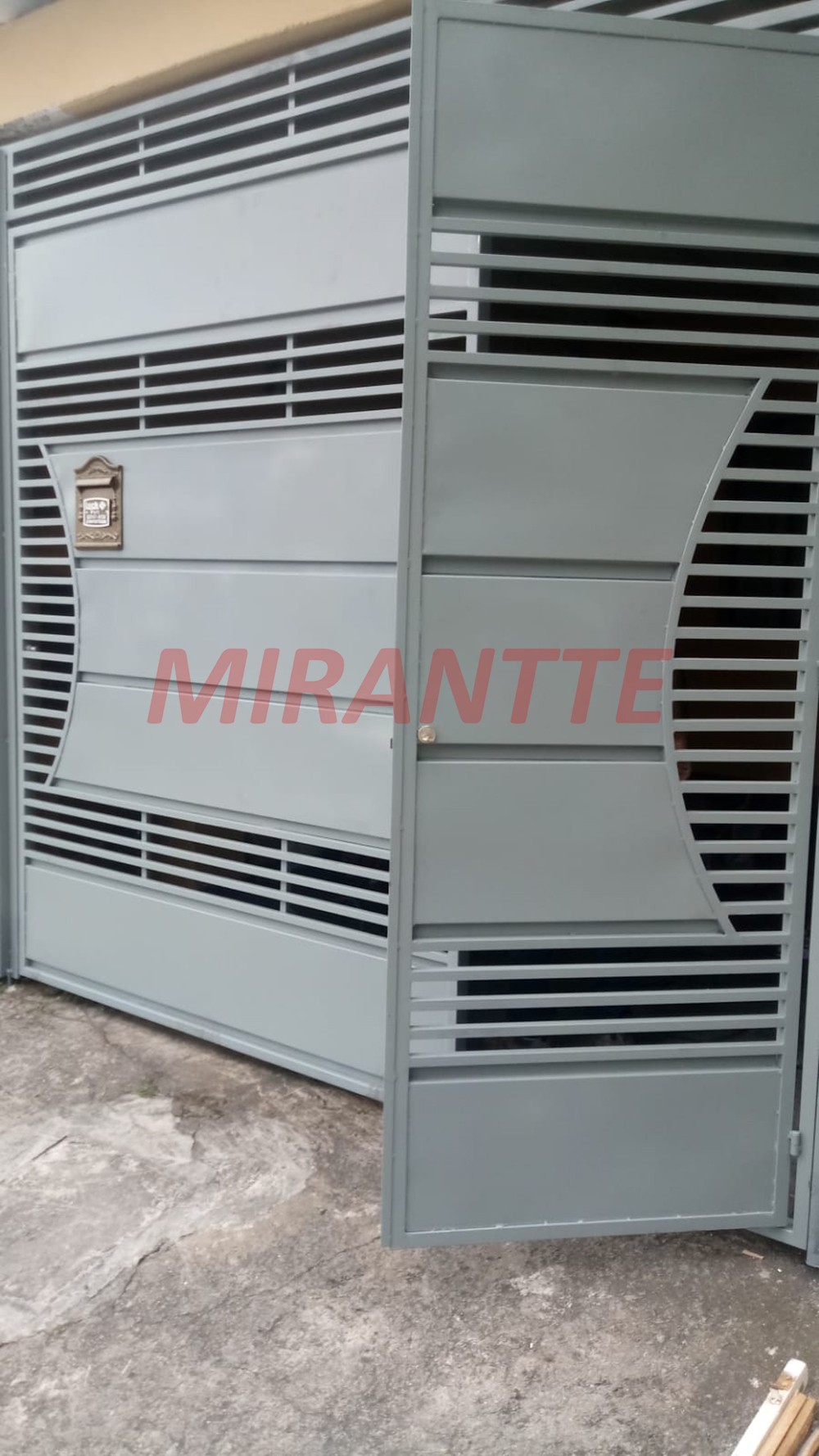 Sobrado de 92m² com 2 quartos em Taipas