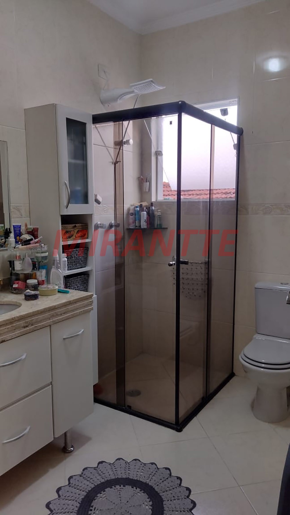 Sobrado de 200m² com 3 quartos em Vila Nivi