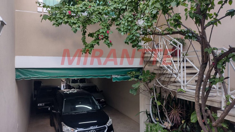 Sobrado de 200m² com 3 quartos em Vila Nivi