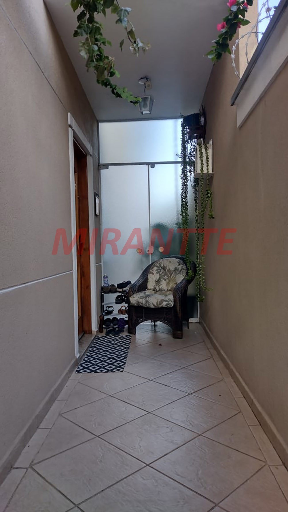 Sobrado de 200m² com 3 quartos em Vila Nivi