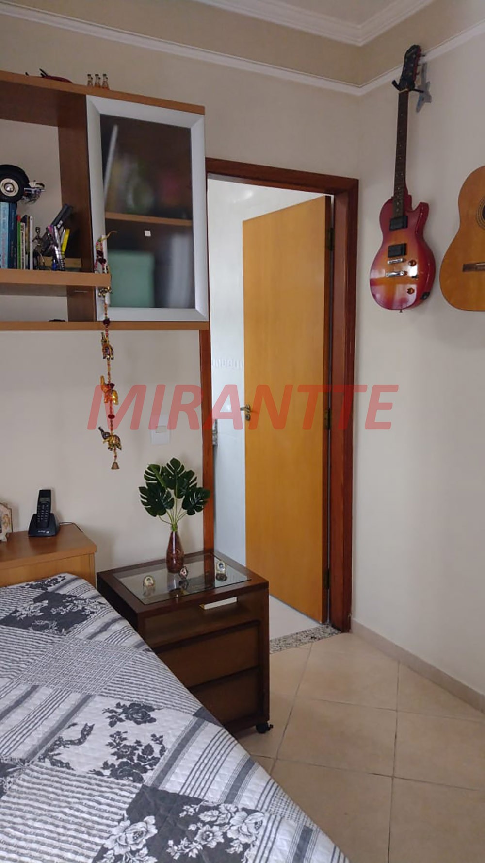 Sobrado de 200m² com 3 quartos em Vila Nivi