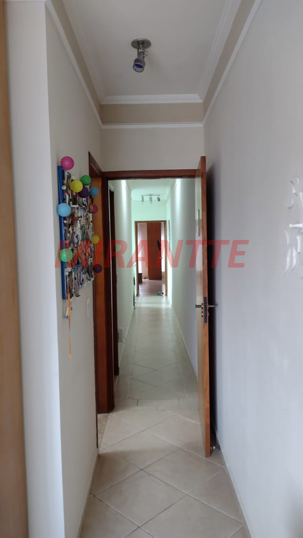 Sobrado de 200m² com 3 quartos em Vila Nivi