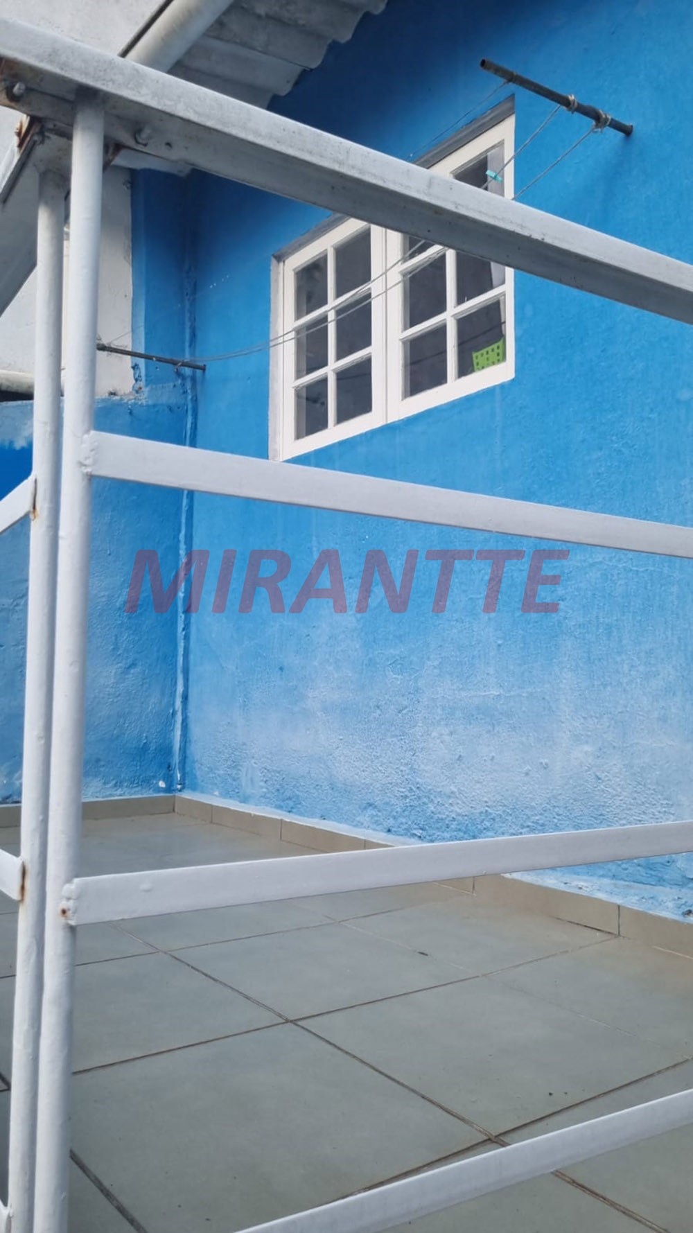 Sobrado de 137m² com 3 quartos em Água Fria