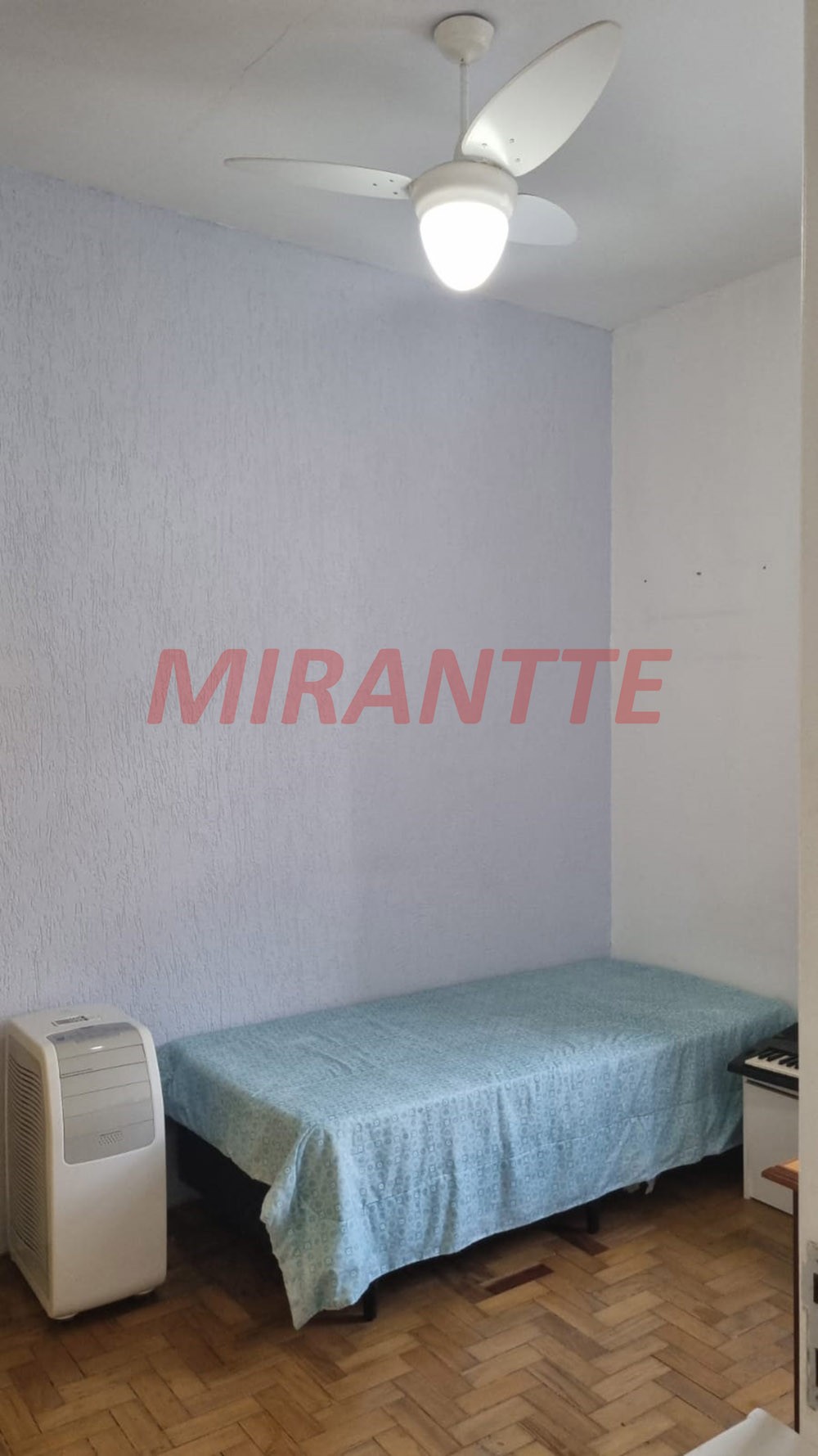 Sobrado de 137m² com 3 quartos em Água Fria