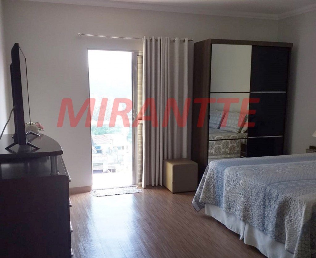 Sobrado de 290m² com 3 quartos em Jardim City