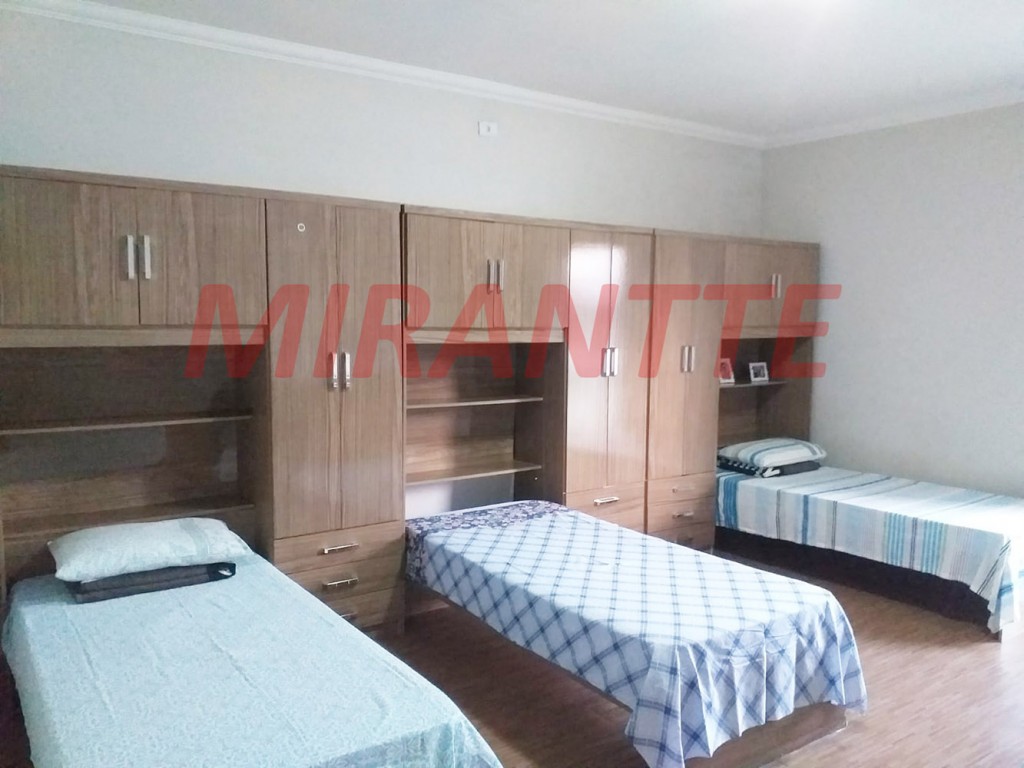 Sobrado de 290m² com 3 quartos em Jardim City