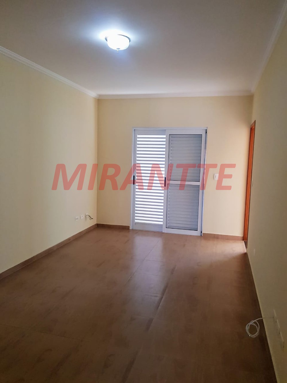 Sobrado de 270m² com 3 quartos em Mandaqui