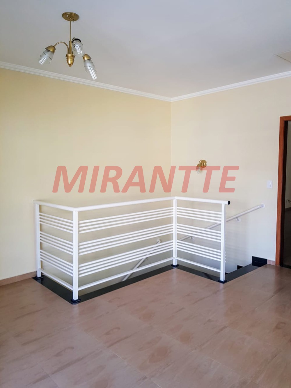 Sobrado de 270m² com 3 quartos em Mandaqui