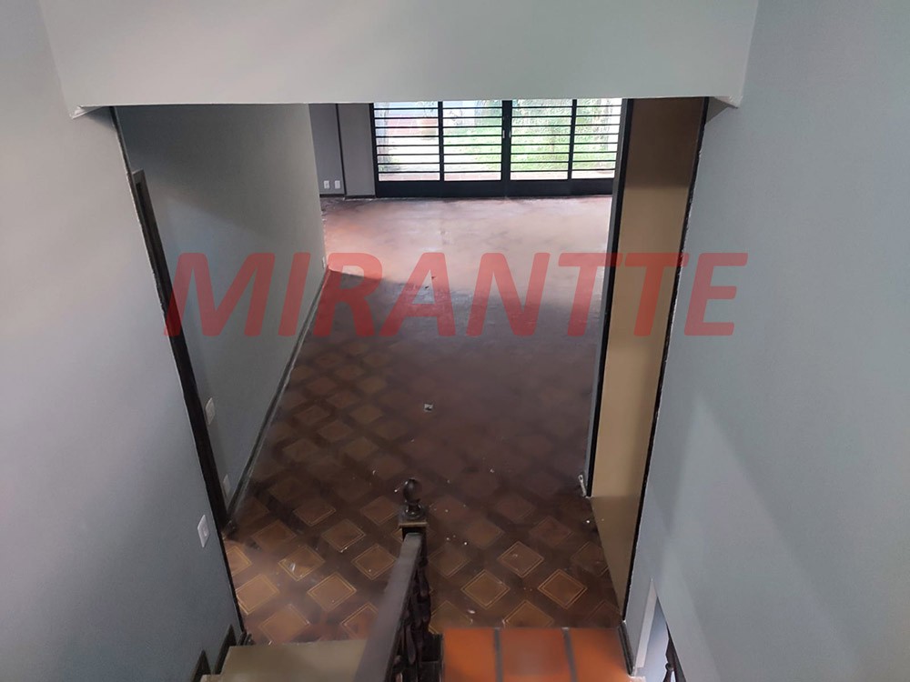 Sobrado de 227m² com 3 quartos em Jardim Laranjeiras