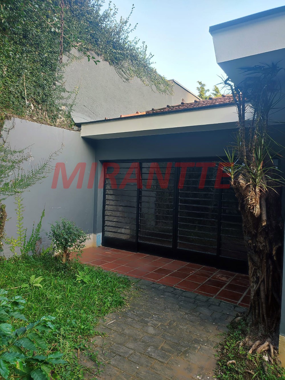 Sobrado de 227m² com 3 quartos em Jardim Laranjeiras
