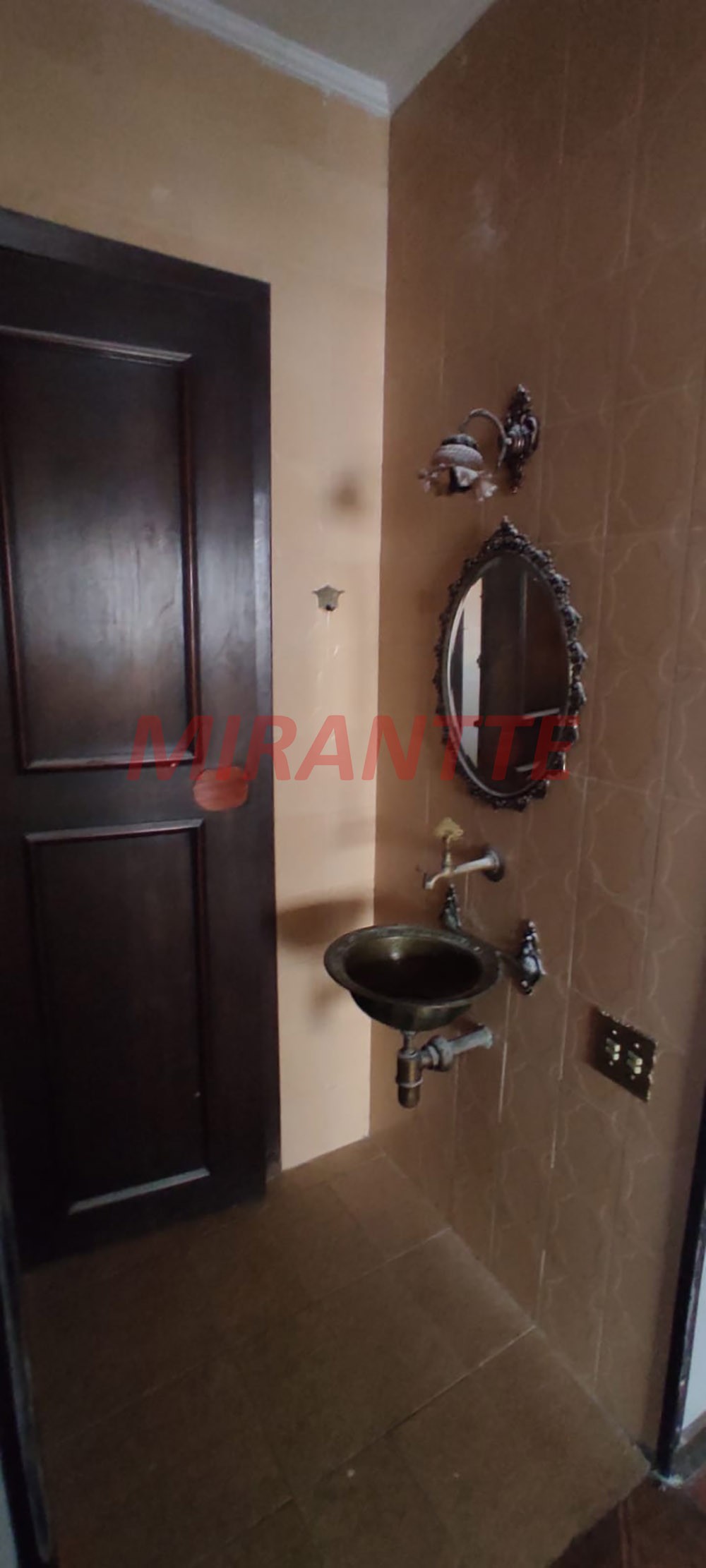 Sobrado de 227m² com 3 quartos em Jardim Laranjeiras
