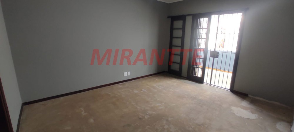 Sobrado de 227m² com 3 quartos em Jardim Laranjeiras