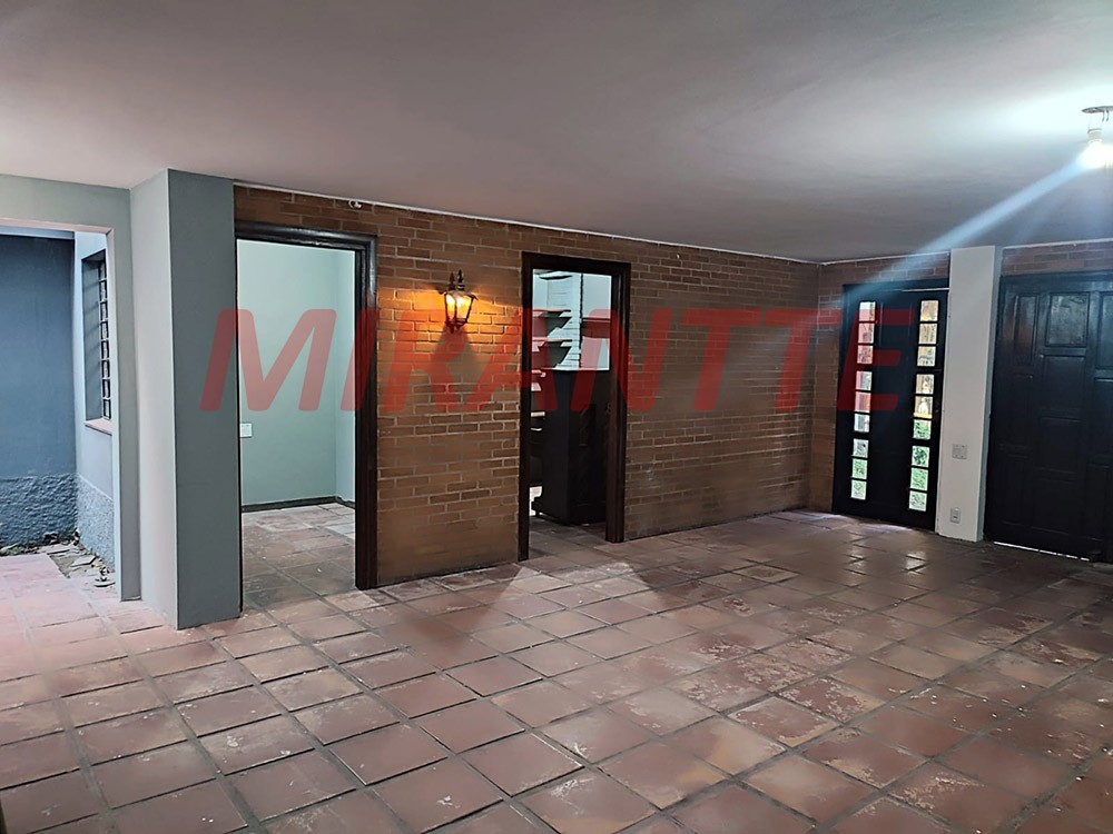 Sobrado de 227m² com 3 quartos em Jardim Laranjeiras