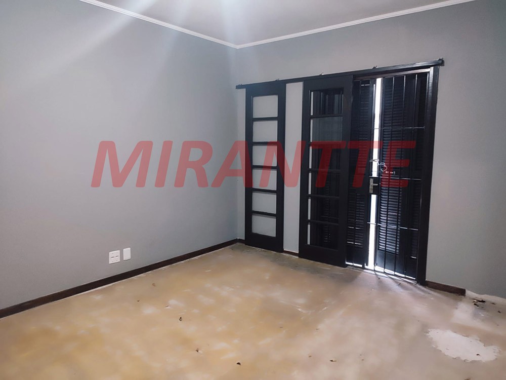Sobrado de 227m² com 3 quartos em Jardim Laranjeiras