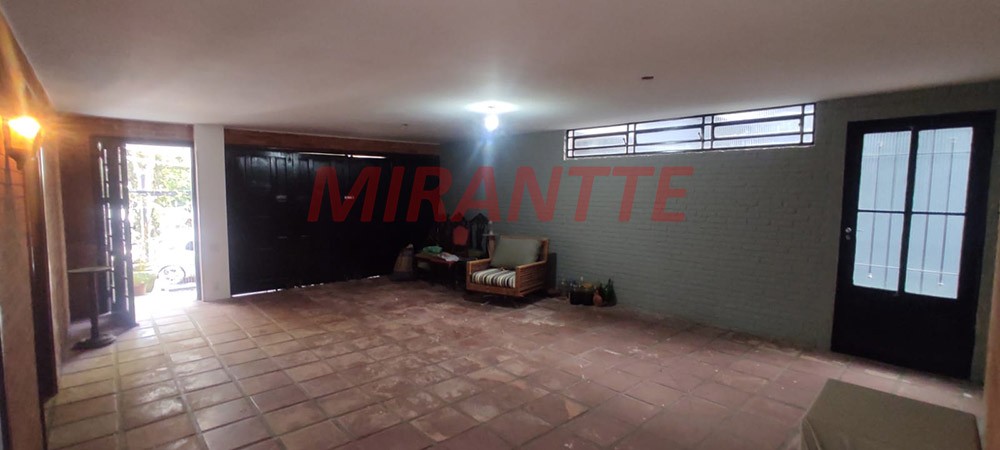 Sobrado de 227m² com 3 quartos em Jardim Laranjeiras
