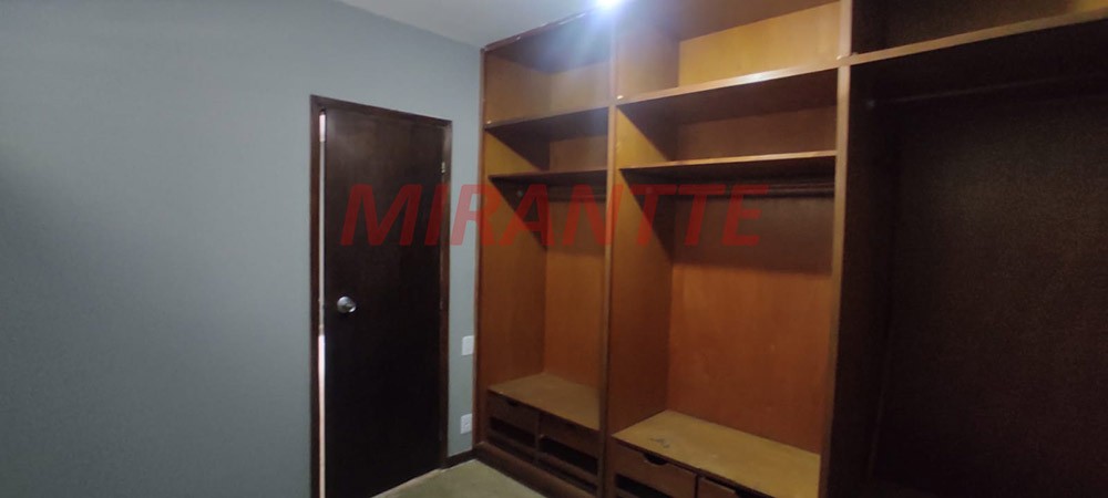 Sobrado de 227m² com 3 quartos em Jardim Laranjeiras