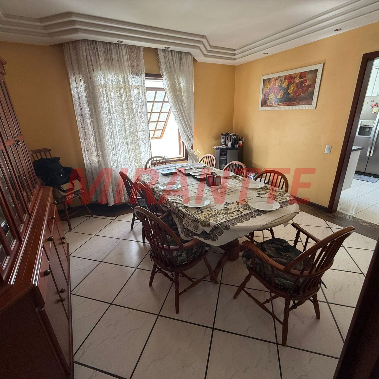 Sobrado de 364m² com 4 quartos em Jardim Guapíra