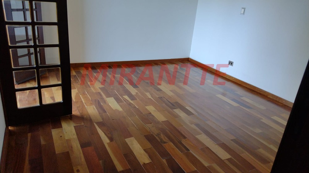 Casa terrea de 200m² com 3 quartos em Serra da Cantareira