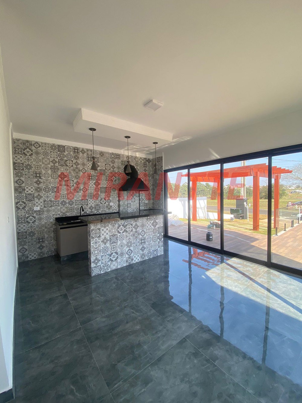 Casa terrea de 180m² com 4 quartos em Terras de Santa Cristina
