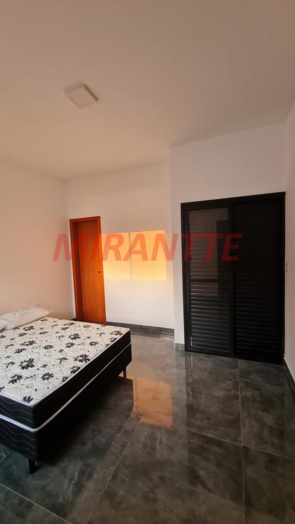 Casa terrea de 180m² com 4 quartos em Terras de Santa Cristina