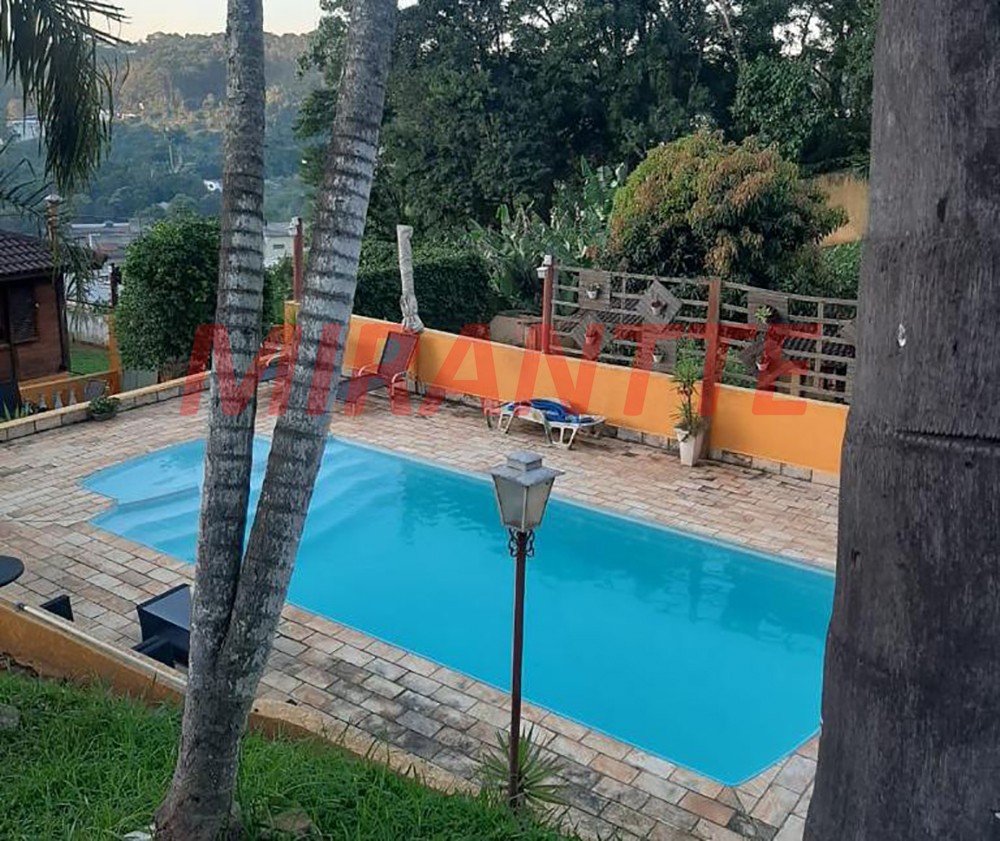 ChÁcara de 350m² com 4 quartos em Terra Preta