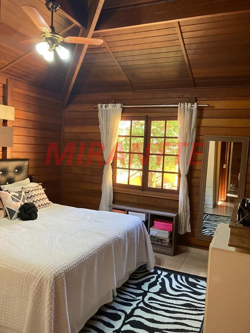 ChÁcara de 350m² com 4 quartos em Terra Preta