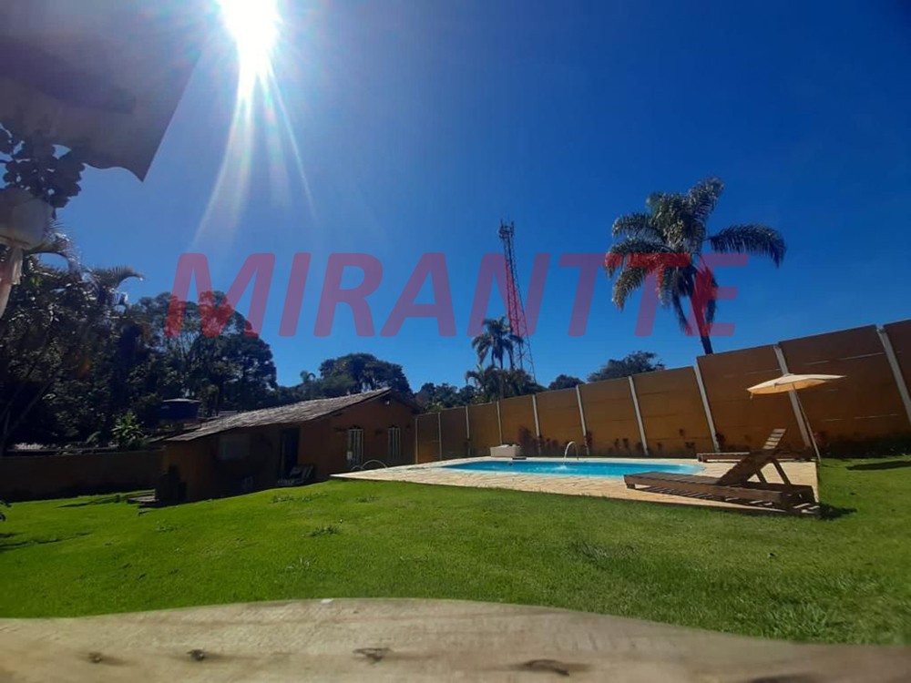 ChÁcara de 350m² com 4 quartos em Terra Preta