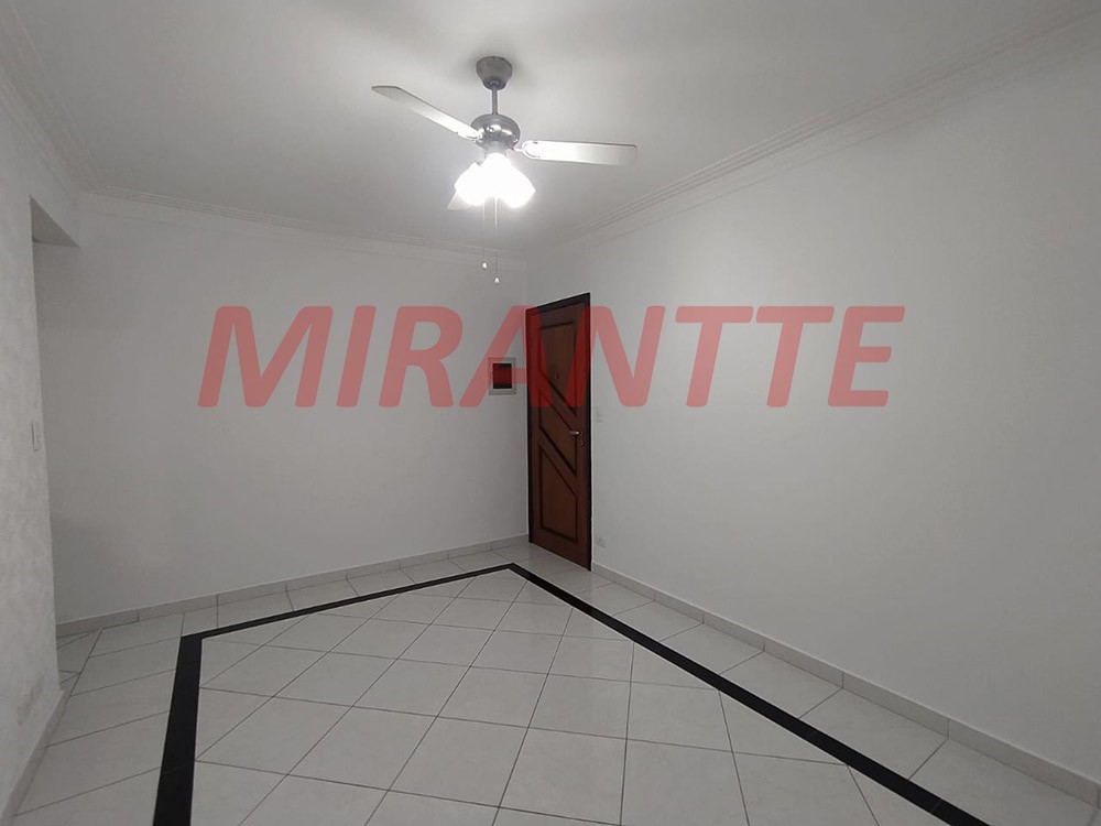Apartamento com 2 quartos em Jardim Santa Mena