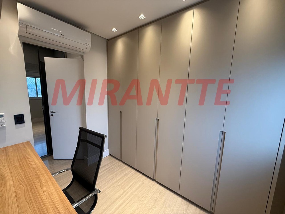 Apartamento de 120m² com 3 quartos em Santana