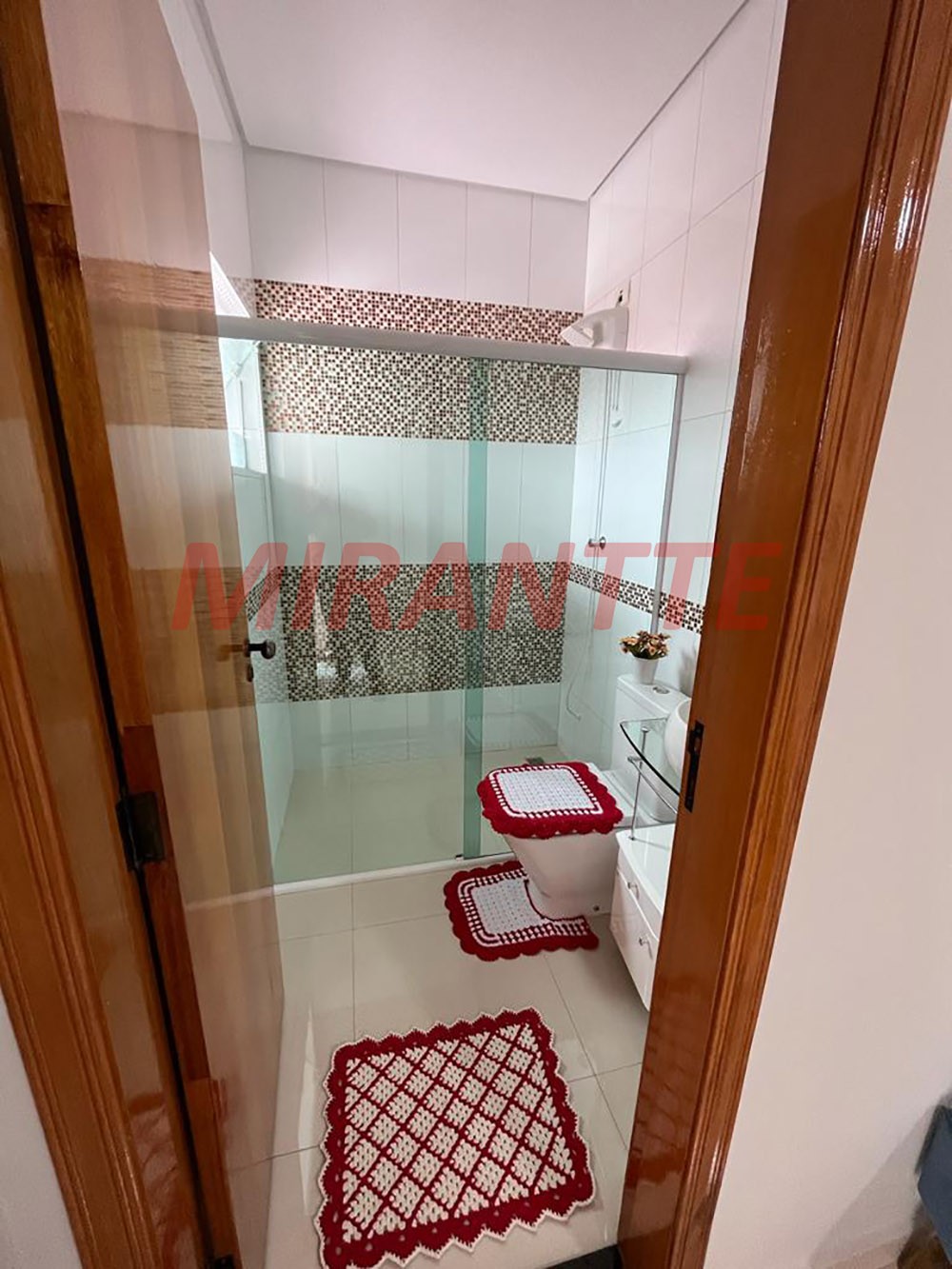 Sobrado de 252m² com 4 quartos em Parada Inglesa
