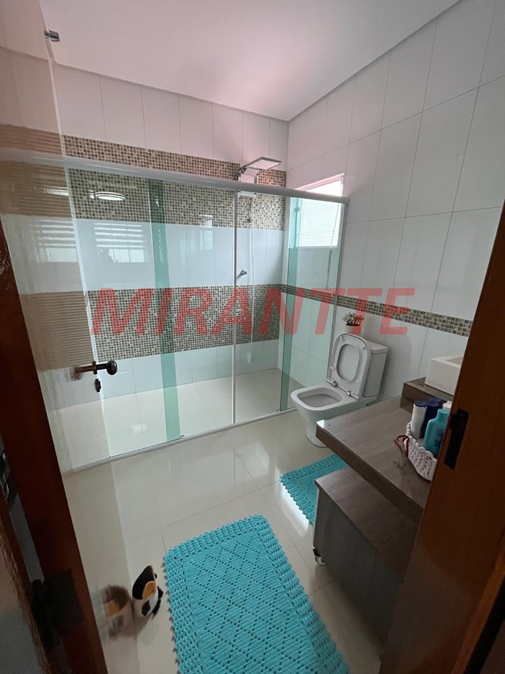 Sobrado de 252m² com 4 quartos em Parada Inglesa