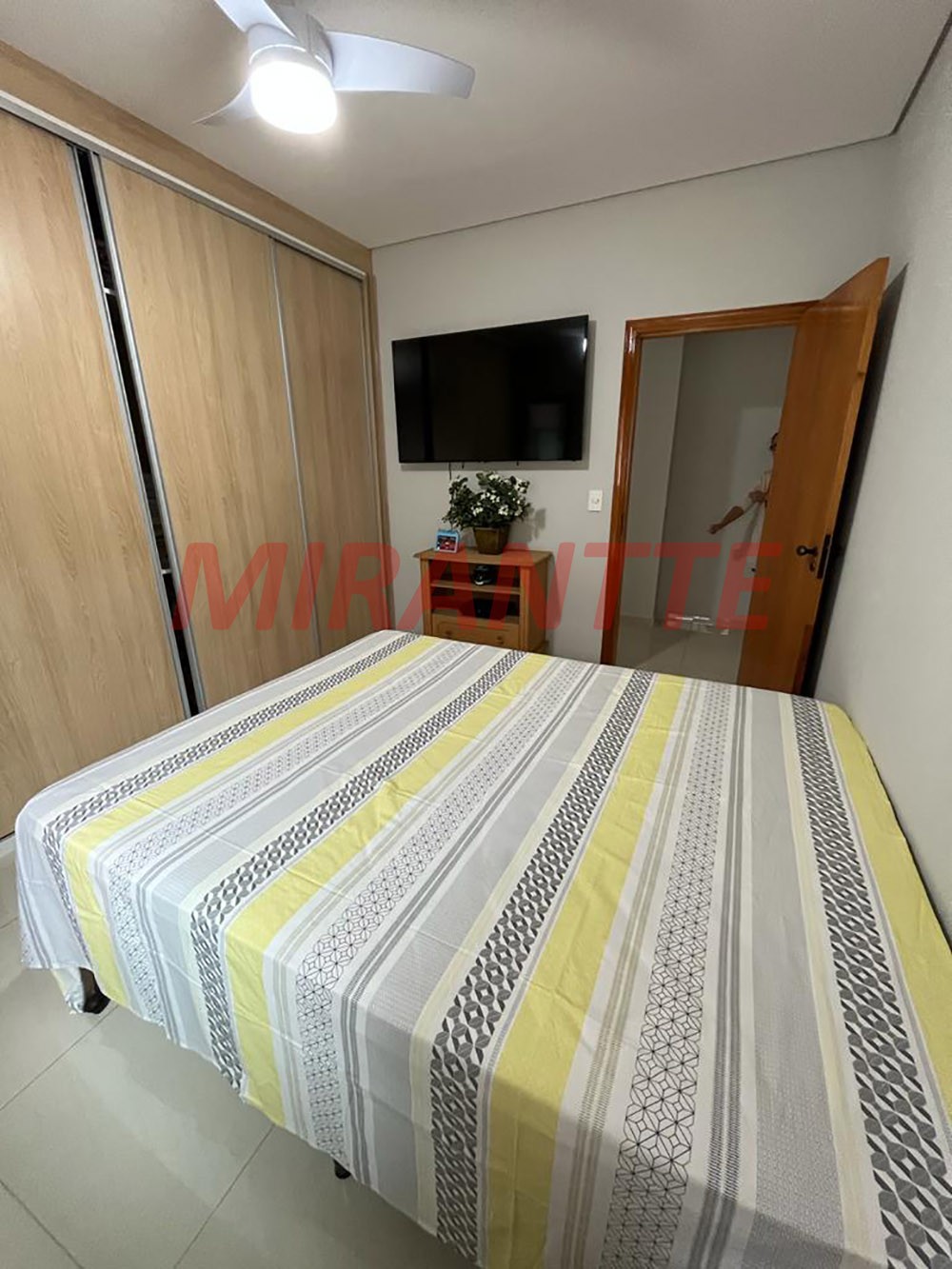 Sobrado de 252m² com 4 quartos em Parada Inglesa